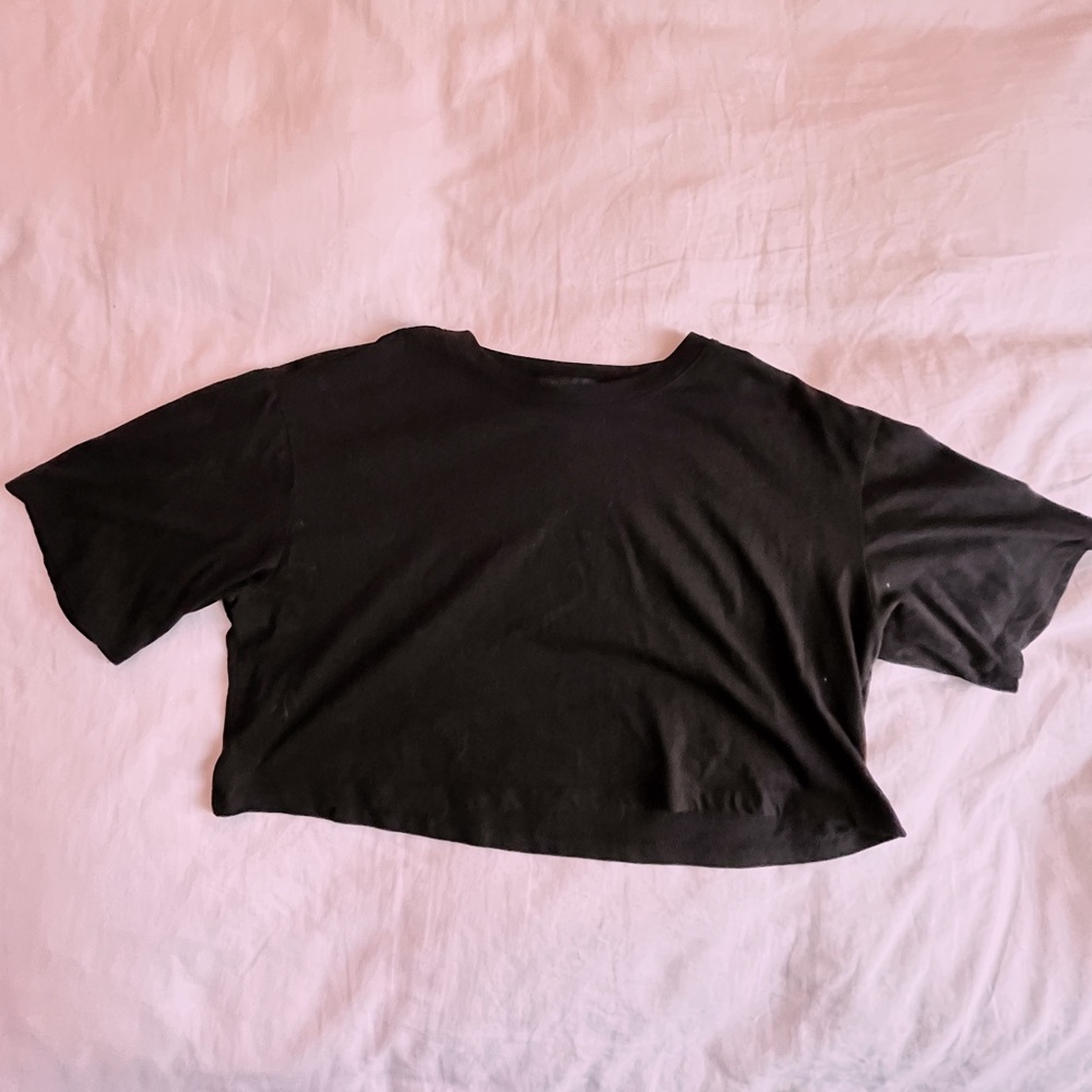 ESSENTIALS BASIC BLACK CROP TOP (Size S)